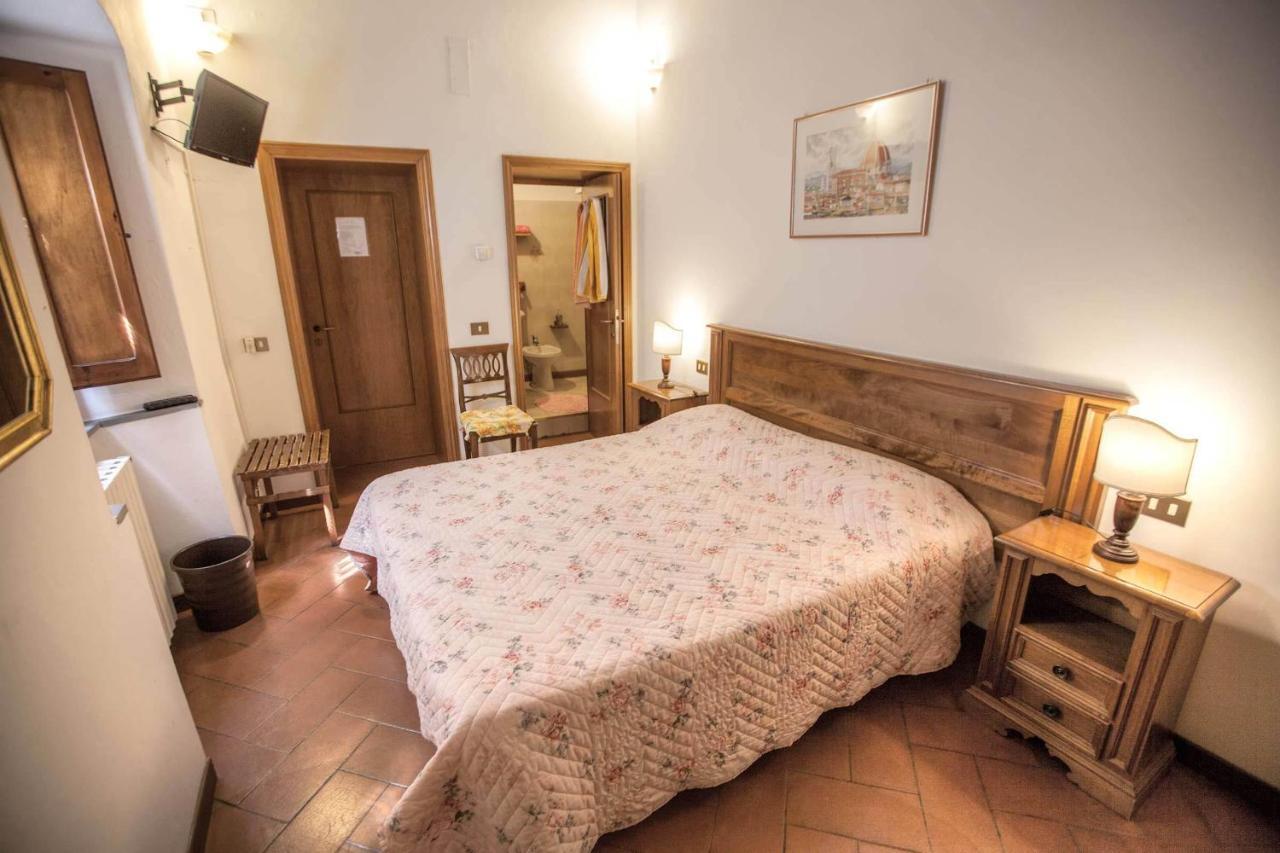 Hotel Sabrina Cortona Cameră foto
